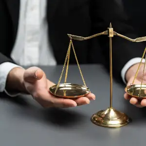 Importancia de la Defensa Legal en Justicia y Equidad